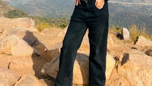 Stylish Black Wide Leg Jeans