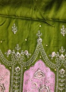 Elegant Green Kurta Set with Pink Embroidery