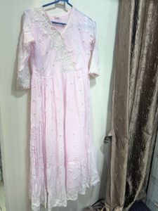 Elegant Pink Kurta with White Embellishments