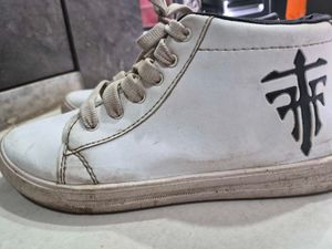 White Casual Lace-Up Sneakers