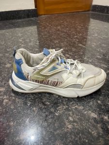 Aeropostale Sports Shoes