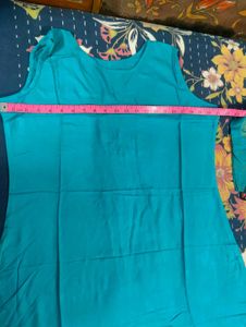 Awesome 💯Teal &amp; Gold Print Kurti