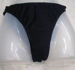 ⚛️ 32 Size Black V Look