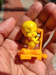 Set of 4 Tweety Bird Mini Figures