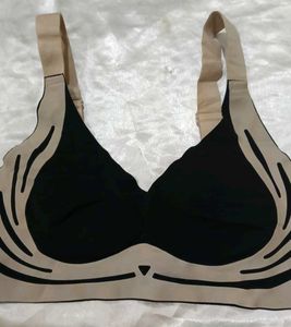 Stylish Black &amp; Nude Bra seez M