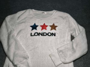 Cozy London Star Sweatshirt