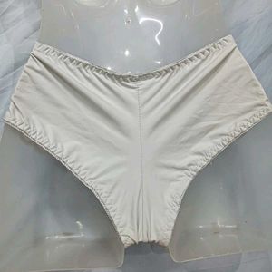 😍 Lace Trim Briefs