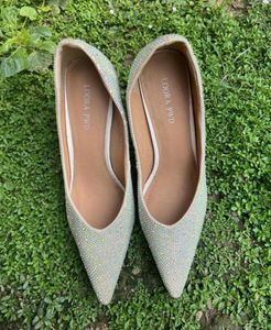 Sparkling Pointed Toe Heels