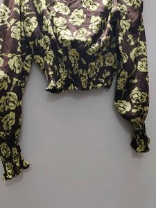 Floral Print Twist Front Crop Top