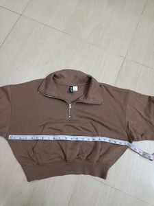 H&amp;M brown sweatshirt
