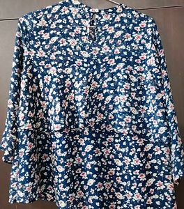 Chic Floral high-low Print Top with frills