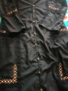 Elegant Black Kurta with Embellishments