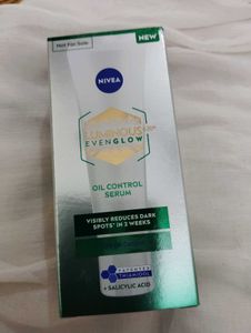 Nivea Luminous Evenglow Oil Control Serum