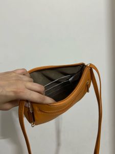 Baggit Tan Crossbody Sling Bag | Adjustable Strap