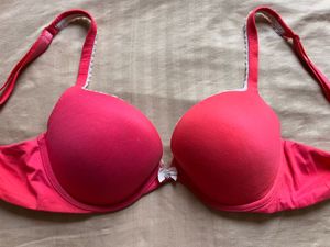 Victoria Secret Pink Push Up Bra