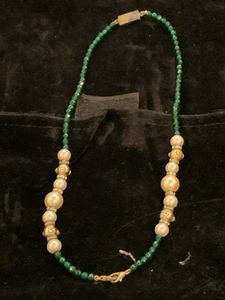 Elegant Pearl and Emerald Necklace