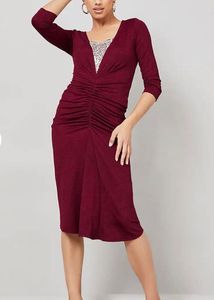Elegant Ruched V-Neck Midi Dress XL/40 inches