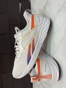 Reebok Sneakers