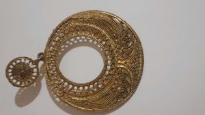 Vintage Gold Tone Hoop Earrings