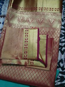 Bridal Exquisite Silk Saree with Blouse piece
