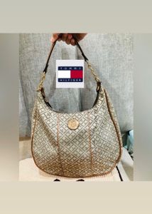 OG Canada Bought Tommy Hilfiger Hobo Bag