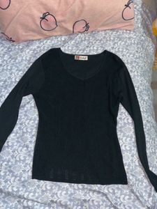 Classic Black V-Neck Long Sleeve Top