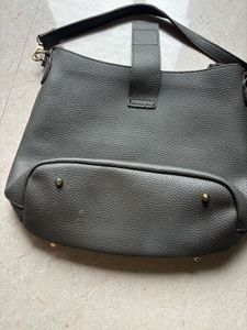 Chic Grey Faux Leather Crossbody Bag