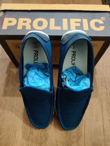 Branded Men New Loafer Shoes In Size 8