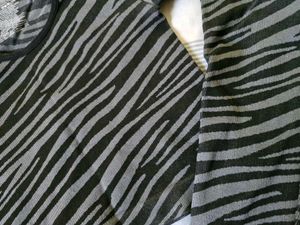 Stylish Zebra Print Long Sleeve Top