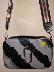 striped sling Bag