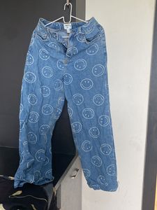 Madewell Smiley Jeans - Fun & Trendy!
