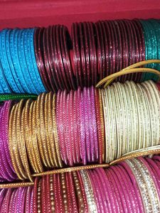 Vibrant Bangle Set