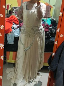 Last Price❣️Classy White Gown😍🔥 Saree Design