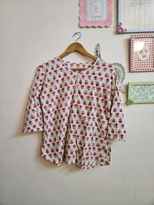 Pretty Floral Print Kurta Top