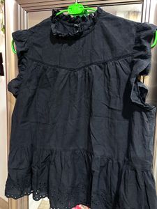 Chic Black Ruffled Top
