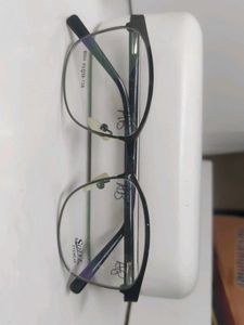 Stylish Black Metal Eyeglasses