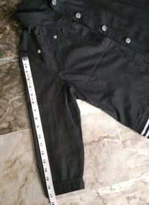 Black stylish short jacket for girls/ women