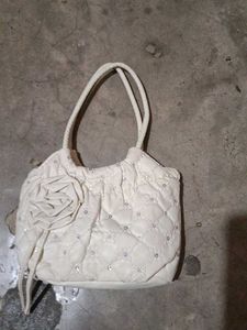 Chic Quilted Handbag with Rose Detail