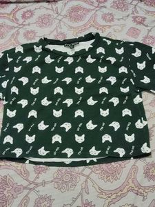 green 💚 design shirt