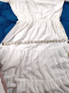 *Price drop* M White Tiered Maxi Dress