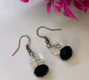 Only One  Items Beautiful Crystal Beads Earrings