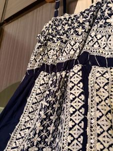 Chic Navy &amp; White Embroidered Blouse