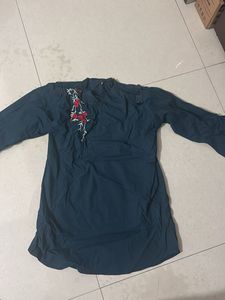 Elegant Teal Kurta with Floral Embroidery