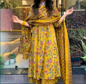 Beautiful Yellow Floral Kurta Set