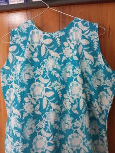 Teal Floral Print Sleeveless Kurta