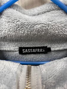SASSAFRAS Crop Sweatshirt