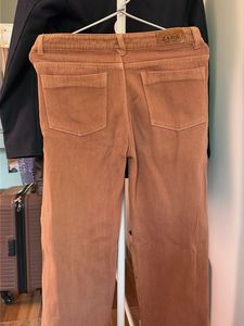 brown pants