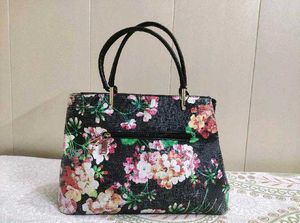 Floral Print Shoulder Bag