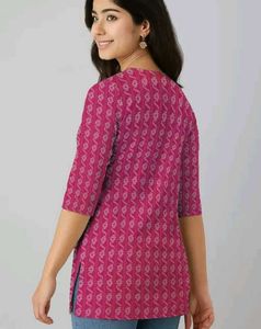 🌸Stylish Pink Printed Kurti🌸
