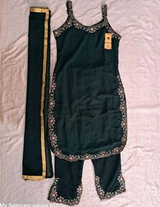 Beautiful Designer Embroidered Kurta Dupatta Set